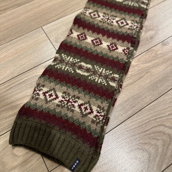 GANT scarf - Picture 1 of 4